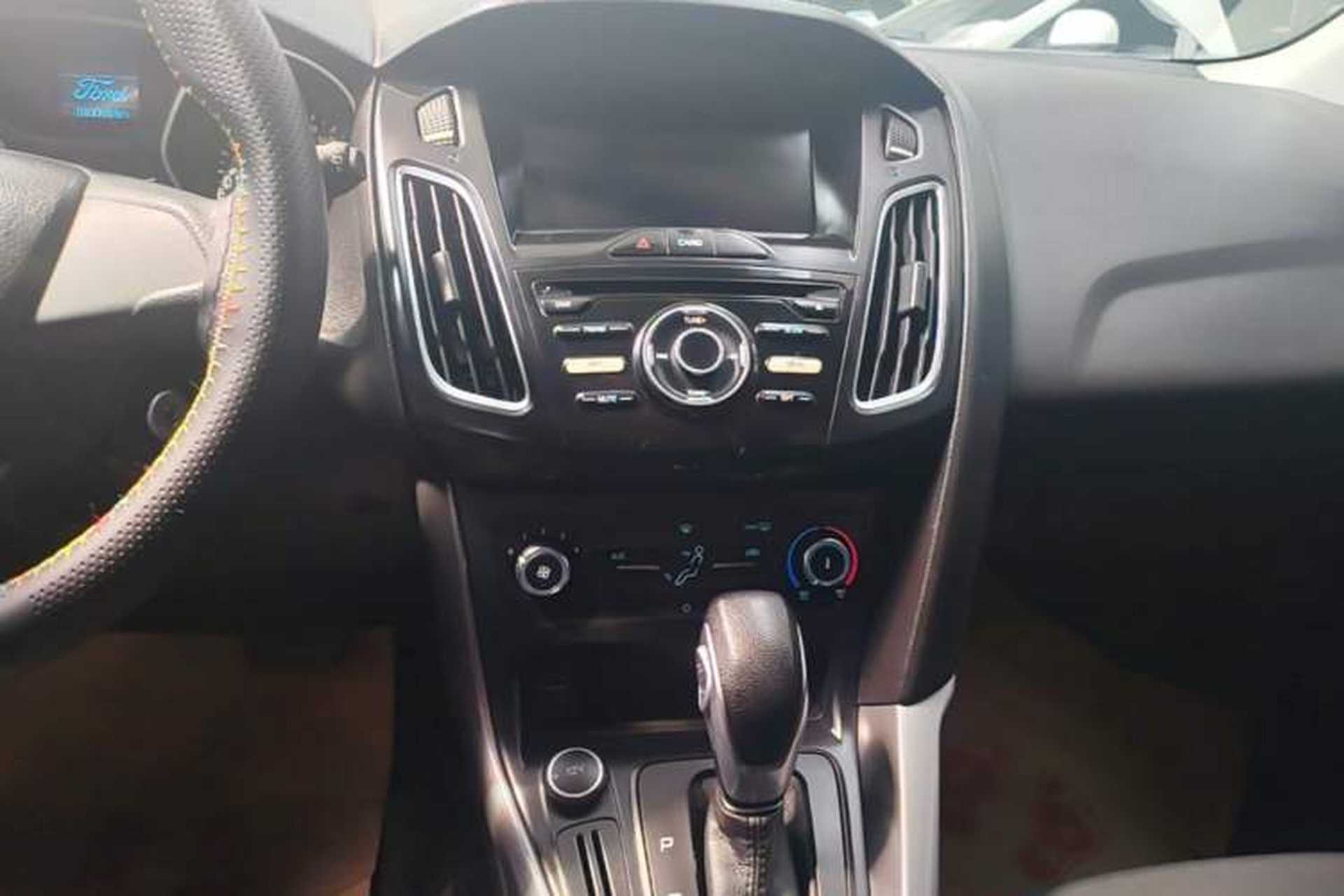 Used Ford Focus 2017 Hatchback 1.6L Automatic Comfort Plus SmartDrive Edition Audio And AC Panel