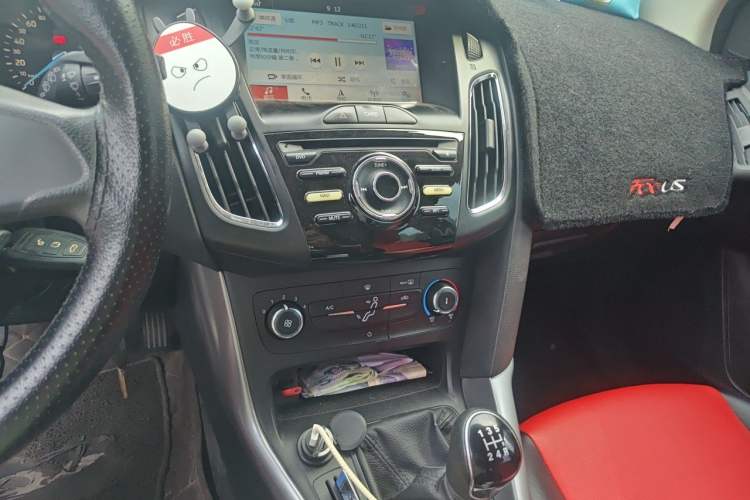 Used Ford Focus 2017 Hatchback 1.6L Manual Comfort Plus SmartDrive Edition Audio And AC Panel