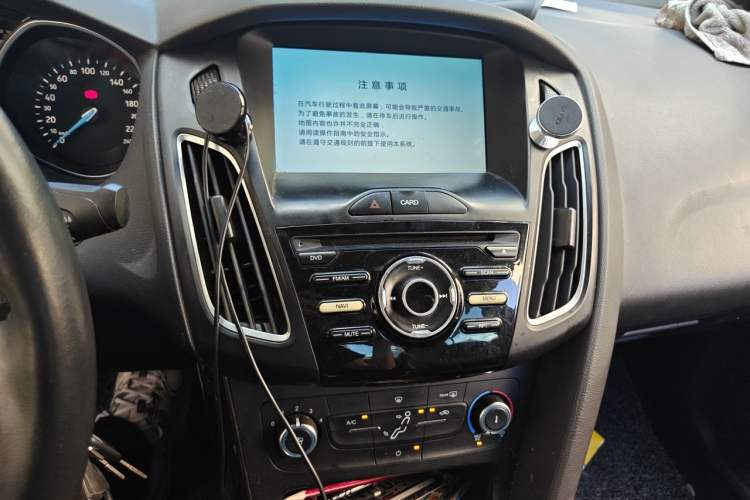 Used Ford Focus 2017 Sedan 1.6L Manual Fashion Edition Smart Drive Version Audio And AC Panel