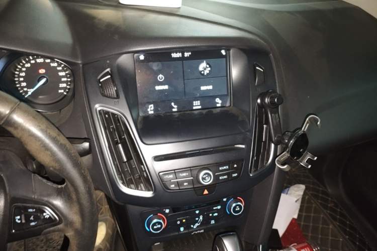Used Ford Focus 2017 Sedan EcoBoost 180 Automatic Elite Model Audio And AC Panel