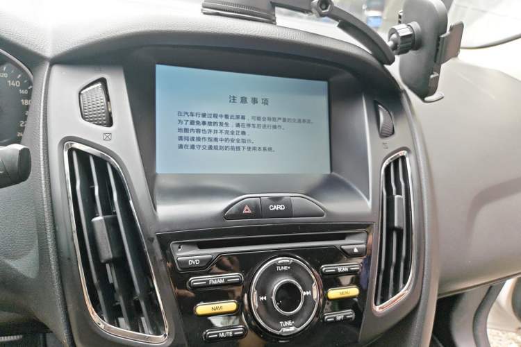 Used Ford Focus 2017 Sedan 1.6L Automatic Fashion Edition Smart Drive Version Audio And AC Panel