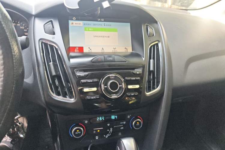 Used Ford Focus 2017 Sedan 1.6L Automatic Fashion Edition Smart Drive Version Audio And AC Panel