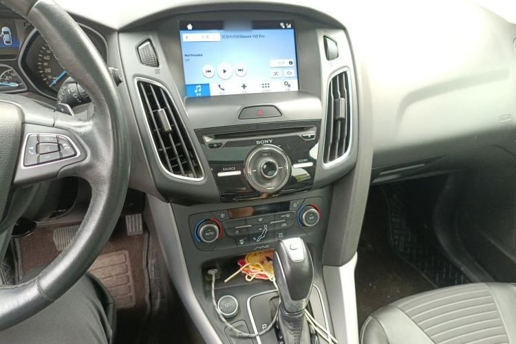 Used Ford Focus 2017 Hatchback EcoBoost 180 Automatic Sport Model Audio And AC Panel