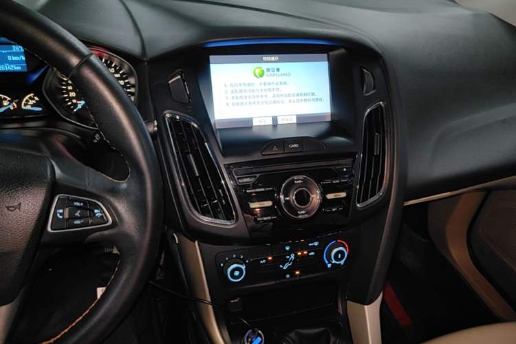 Used Ford Focus 2017 Sedan 1.6L Manual Comfort Plus SmartDrive Edition Audio And AC Panel