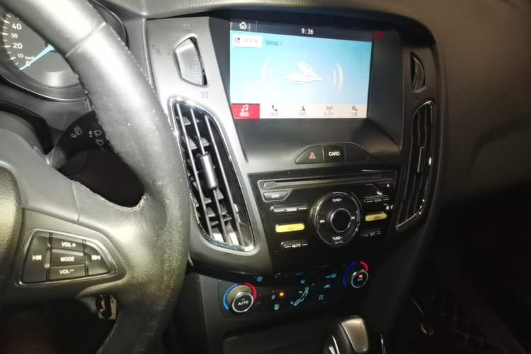 Used Ford Focus 2017 Sedan 1.6L Automatic Fashion Edition Smart Drive Version Audio And AC Panel