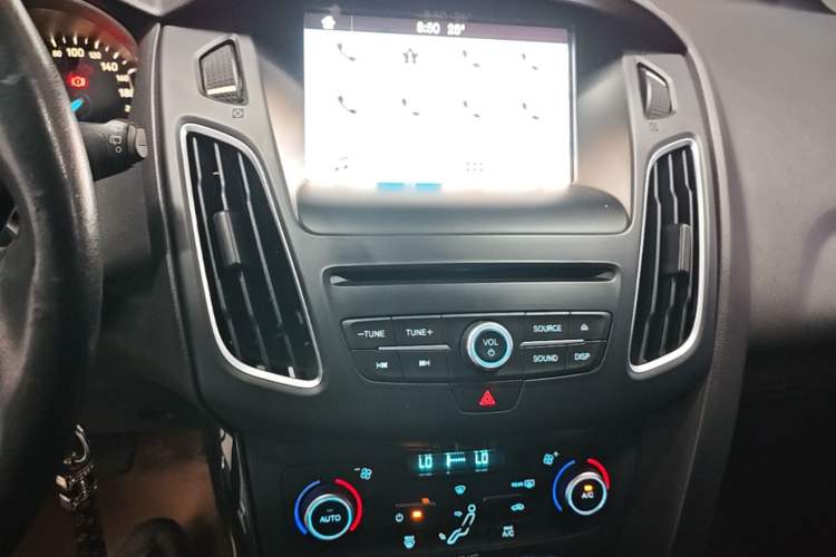 Used Ford Focus 2017 1.5T CTCC White and Black Limited Edition Audio And AC Panel