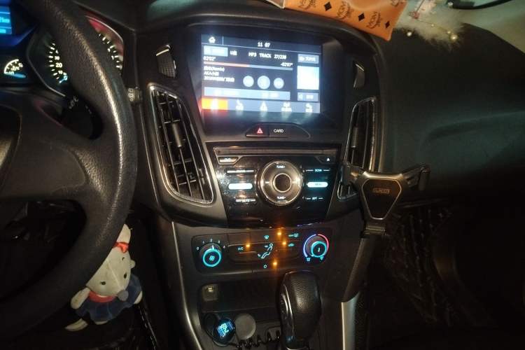 Used Ford Focus 2017 Hatchback 1.6L Automatic Comfort Plus SmartDrive Edition Audio And AC Panel