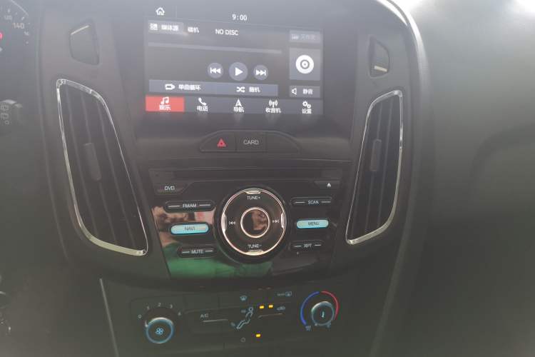 Used Ford Focus 2017 Hatchback 1.6L Automatic Comfort Plus SmartDrive Edition Audio And AC Panel