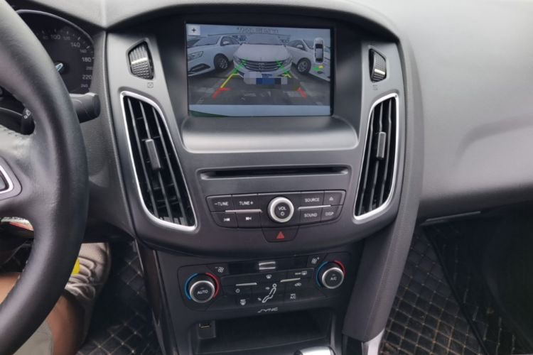 Used Ford Focus 2017 Sedan EcoBoost 180 Automatic Elite Model Audio And AC Panel