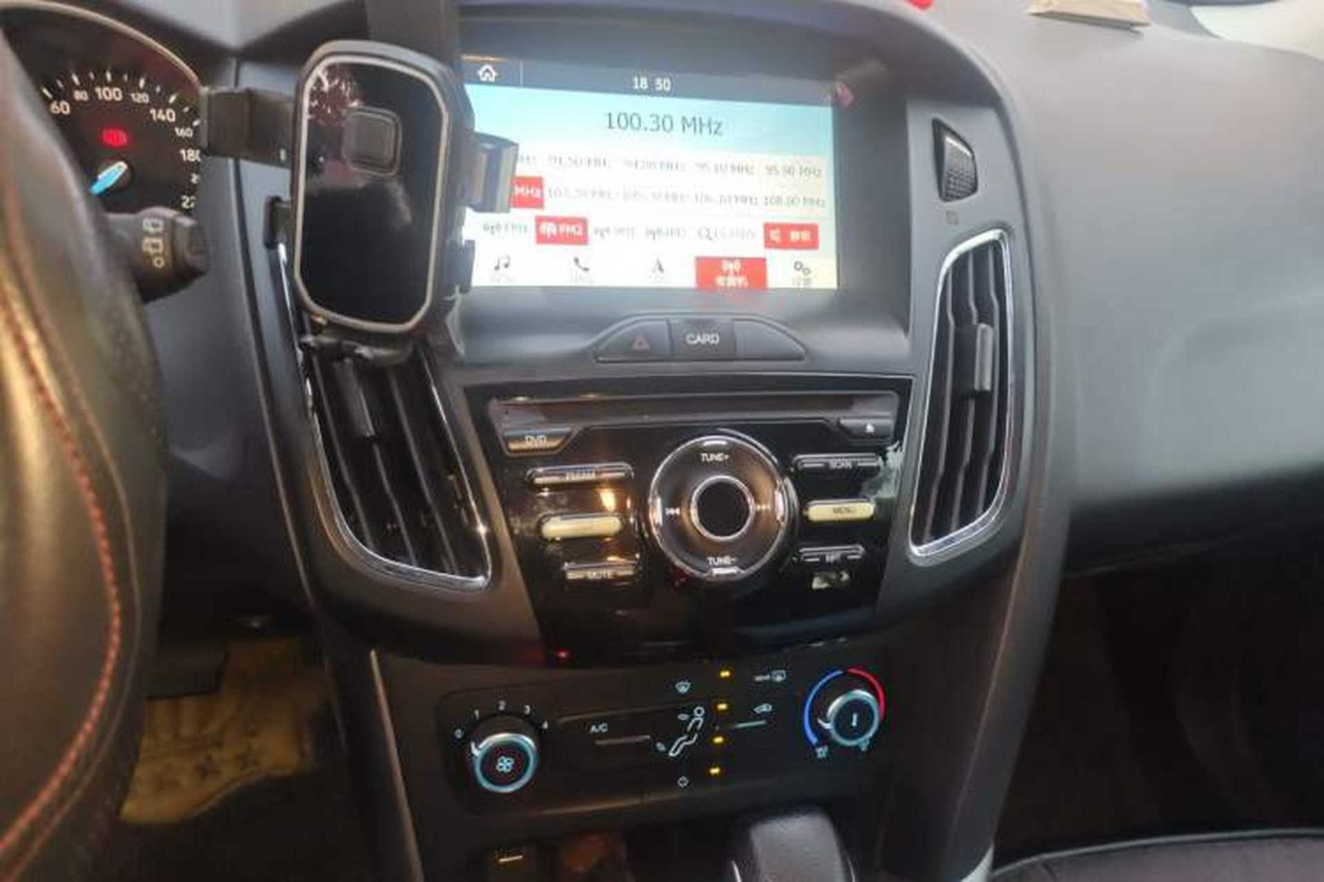 Used Ford Focus 2017 Hatchback 1.6L Automatic Comfort Plus SmartDrive Edition Audio And AC Panel