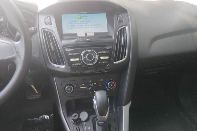 Used Ford Focus 2017 Hatchback 1.6L Automatic Comfort Plus SmartDrive Edition Audio And AC Panel
