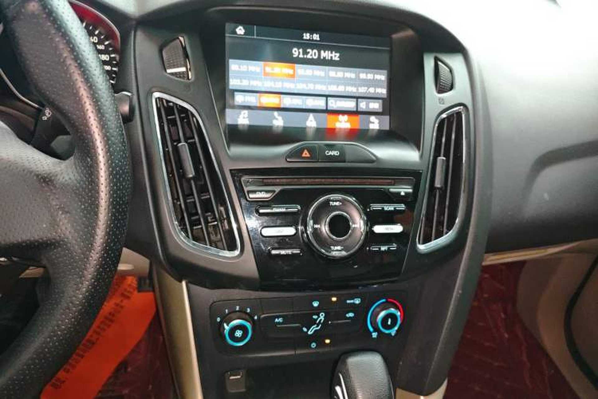 Used Ford Focus 2017 Sedan 1.6L Automatic Comfort Plus SmartDrive Edition Audio And AC Panel