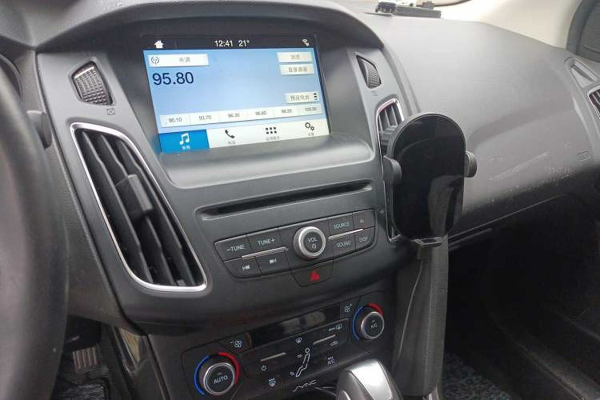Used Ford Focus 2017 Sedan EcoBoost 180 Automatic Elite Model Audio And AC Panel