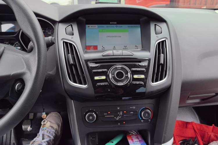 Used Ford Focus 2017 Hatchback 1.6L Manual Comfort Plus SmartDrive Edition Audio And AC Panel