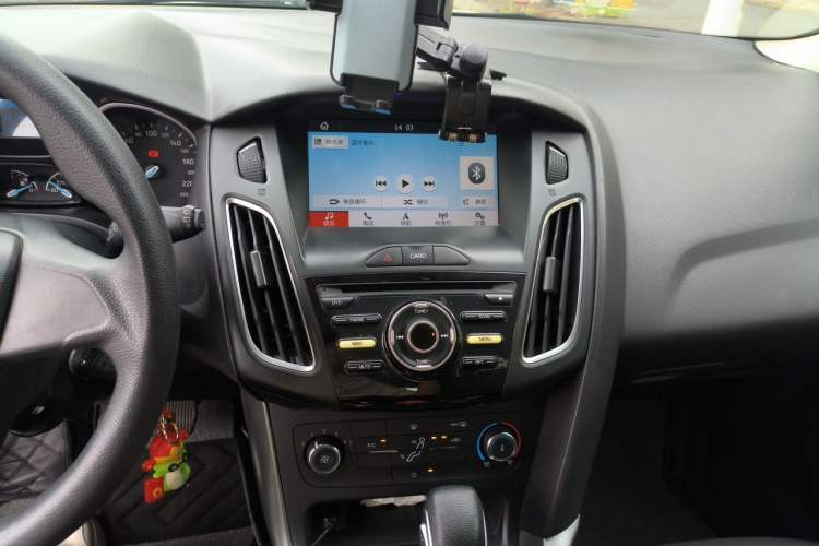 Used Ford Focus 2017 Hatchback 1.6L Automatic Comfort Plus SmartDrive Edition Audio And AC Panel