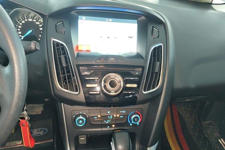 Used Ford Focus 2017 Hatchback 1.6L Automatic Comfort Plus SmartDrive Edition Audio And AC Panel