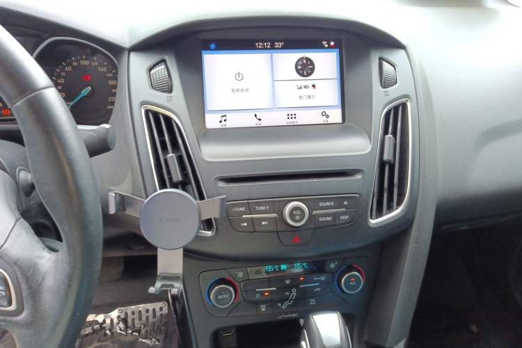 Used Ford Focus 2017 Sedan EcoBoost 180 Automatic Elite Model Audio And AC Panel