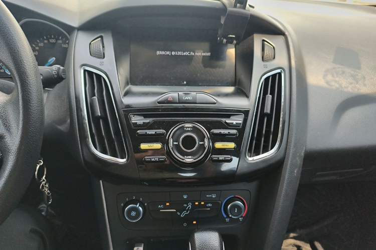 Used Ford Focus 2017 Hatchback 1.6L Automatic Comfort Plus SmartDrive Edition Audio And AC Panel
