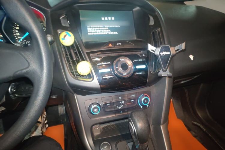 Used Ford Focus 2017 Hatchback 1.6L Automatic Comfort Plus SmartDrive Edition Audio And AC Panel
