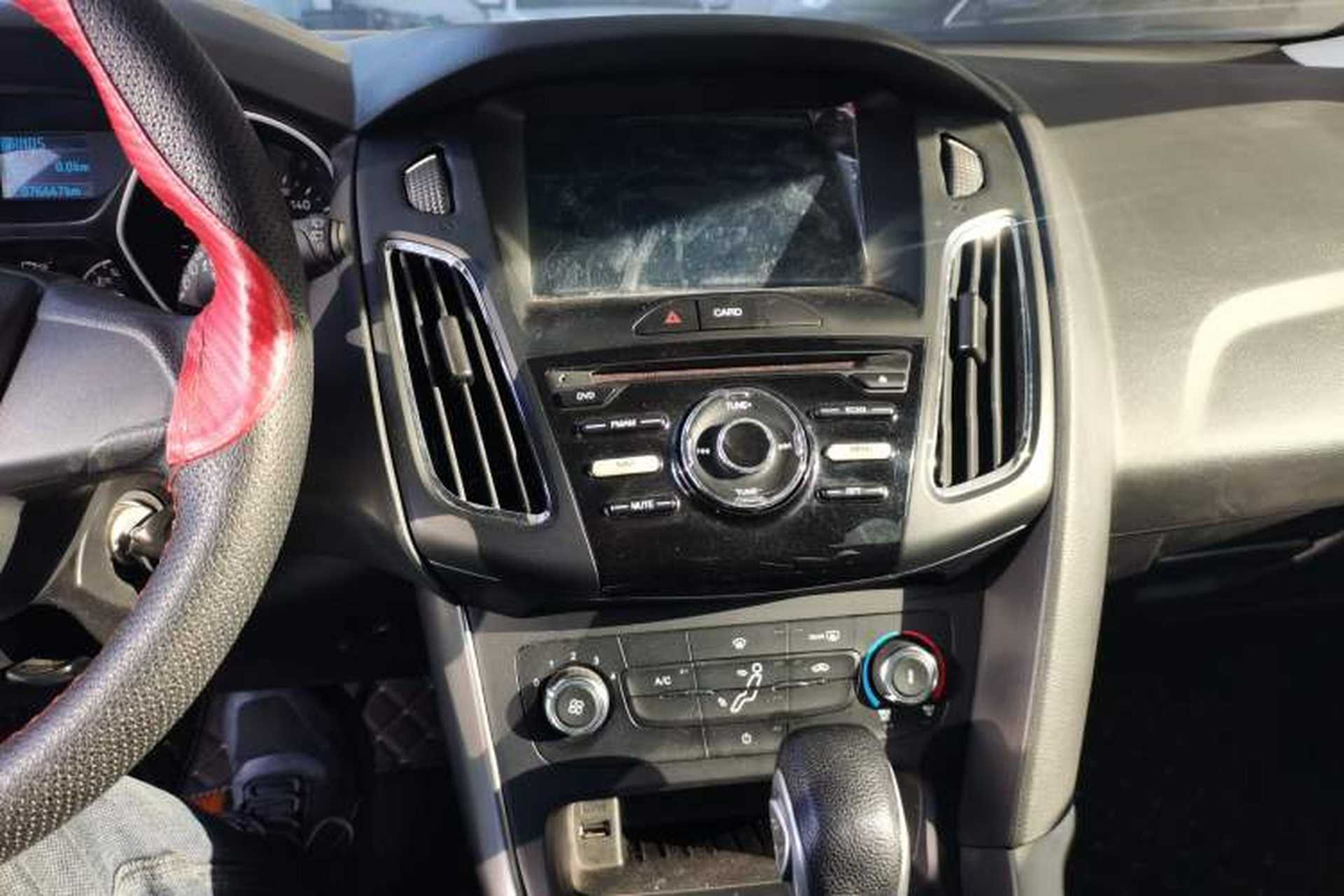 Used Ford Focus 2017 Hatchback 1.6L Automatic Comfort Plus SmartDrive Edition Audio And AC Panel