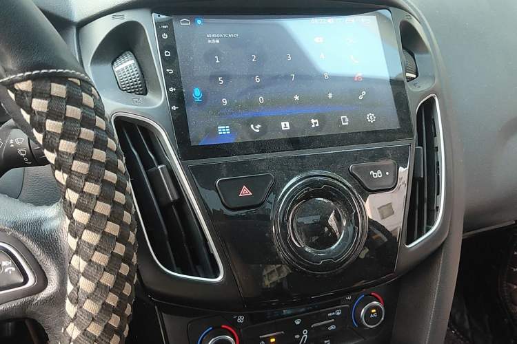 Used Ford Focus 2017 Sedan EcoBoost 180 Automatic Elite Model Audio And AC Panel