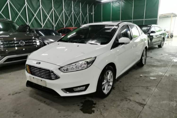 Used Ford Focus 2017 Sedan EcoBoost 125 Automatic Supreme Style SmartDrive Edition Guazi used car, China used car export, Used car for sale, Used Ford cars, Cheapest cars for sale