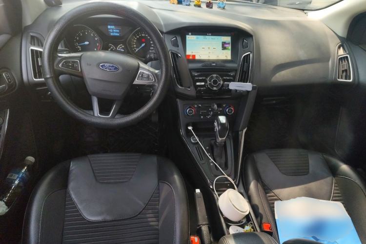 Used Ford Focus 2017 Sedan 1.6L Automatic Fashion Edition Smart Drive Version Center Console