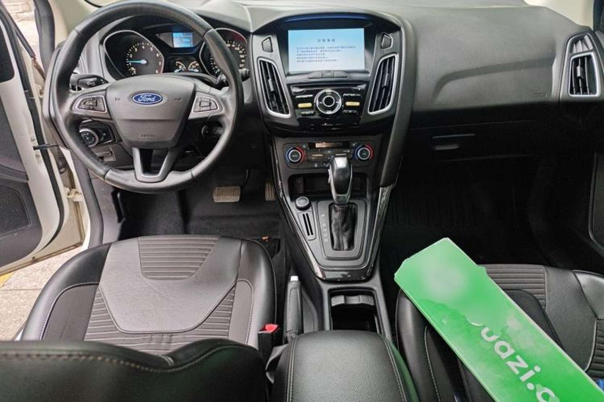 Used Ford Focus 2017 Hatchback 1.6L Automatic Fashion Edition Smart Drive Version Center Console