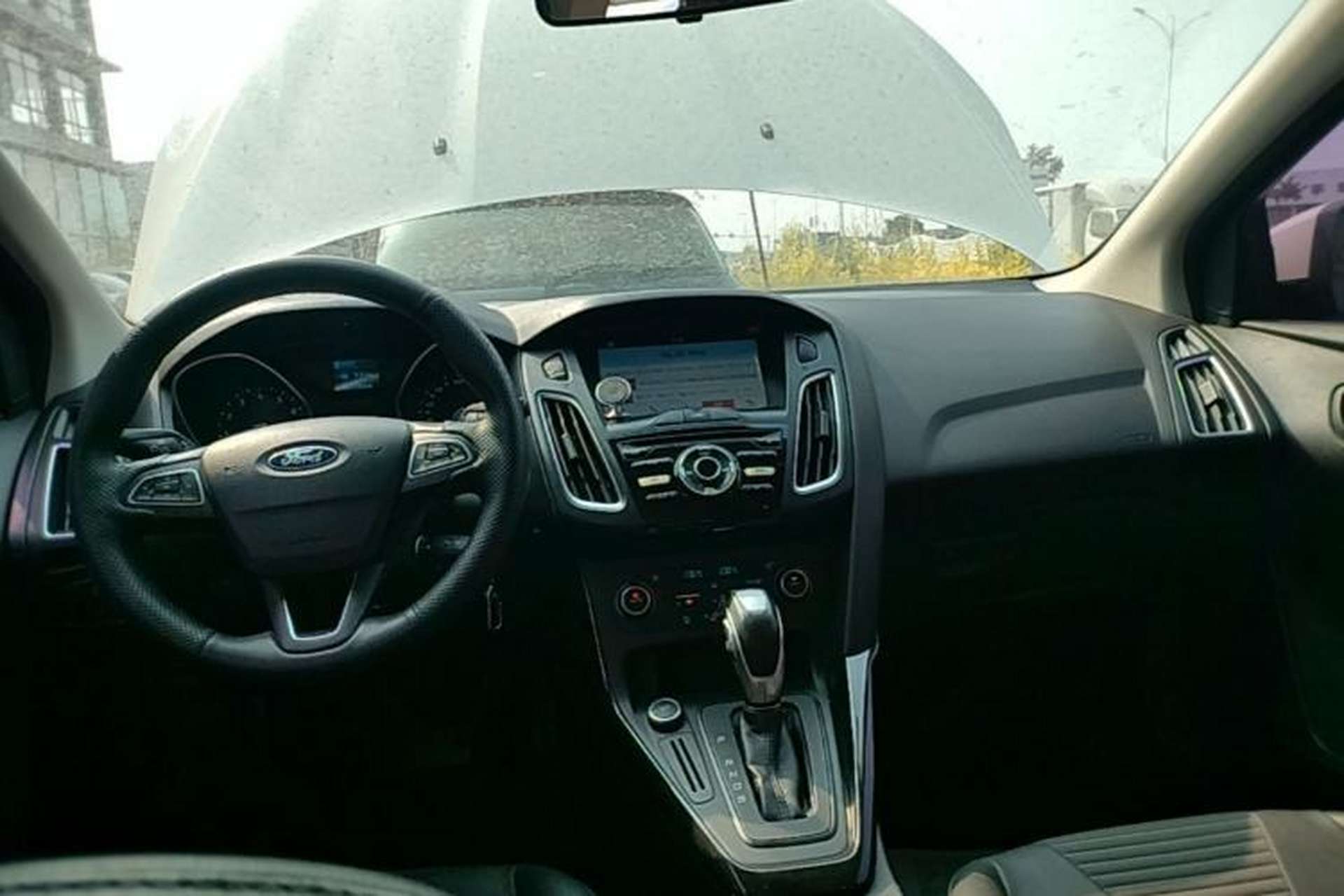 Used Ford Focus 2017 Hatchback 1.6L Automatic Fashion Edition Smart Drive Version Center Console