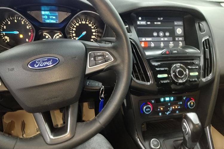 Used Ford Focus 2017 Sedan 1.6L Automatic Fashion Edition Smart Drive Version Center Console