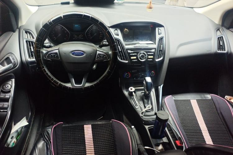 Used Ford Focus 2017 Sedan 1.6L Automatic Fashion Edition Smart Drive Version Center Console