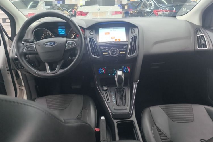Used Ford Focus 2017 Sedan 1.6L Automatic Fashion Edition Smart Drive Version Center Console