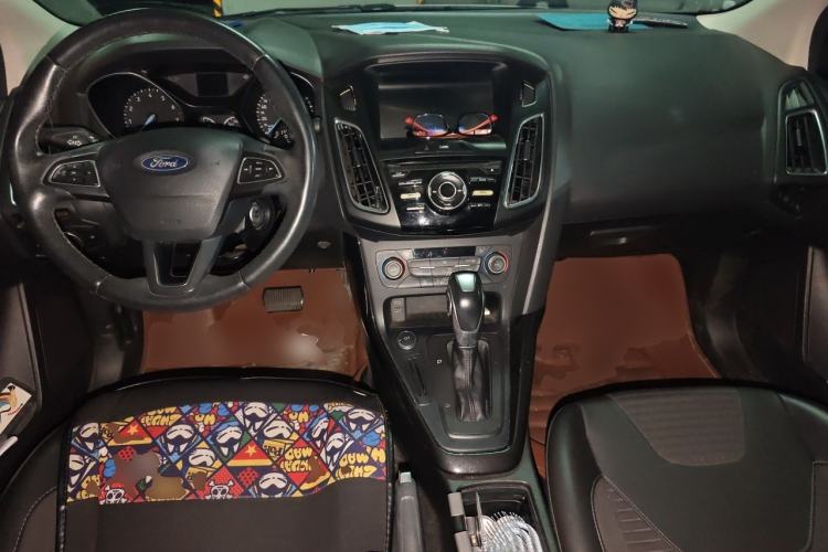 Used Ford Focus 2017 Sedan 1.6L Automatic Fashion Edition Smart Drive Version Center Console