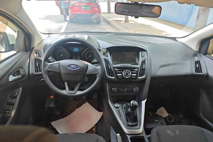 Used Ford Focus 2017 Hatchback 1.6L Manual Comfort Plus SmartDrive Edition Center Console