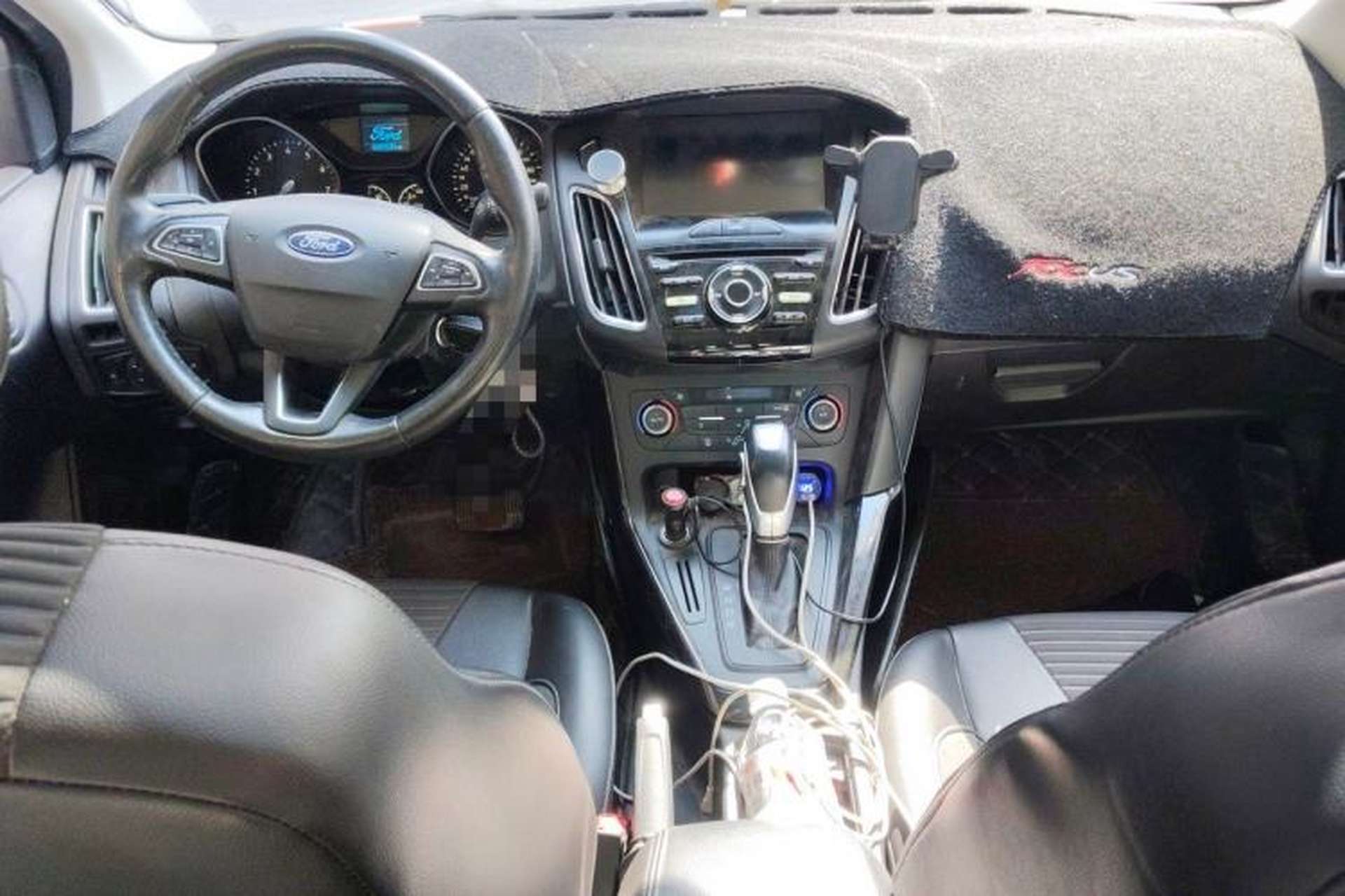Used Ford Focus 2017 Sedan 1.6L Automatic Fashion Edition Smart Drive Version Center Console