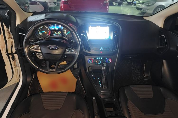 Used Ford Focus 2017 Hatchback EcoBoost 180 Automatic Elite Model Center Console