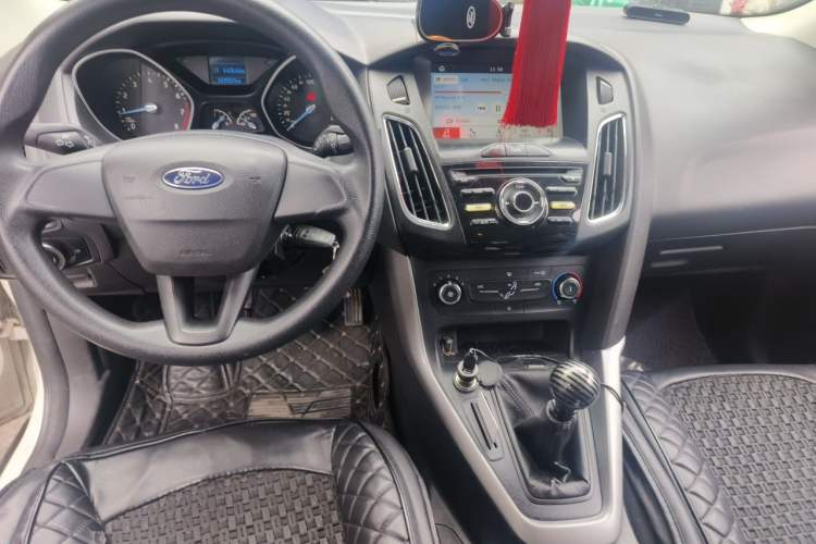 Used Ford Focus 2017 Hatchback 1.6L Manual Comfort Plus SmartDrive Edition Center Console