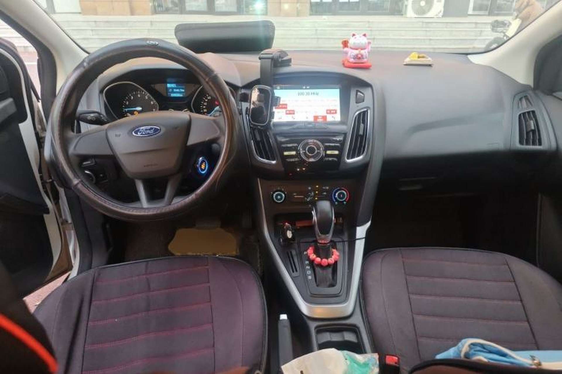 Used Ford Focus 2017 Hatchback 1.6L Automatic Comfort Plus SmartDrive Edition Center Console