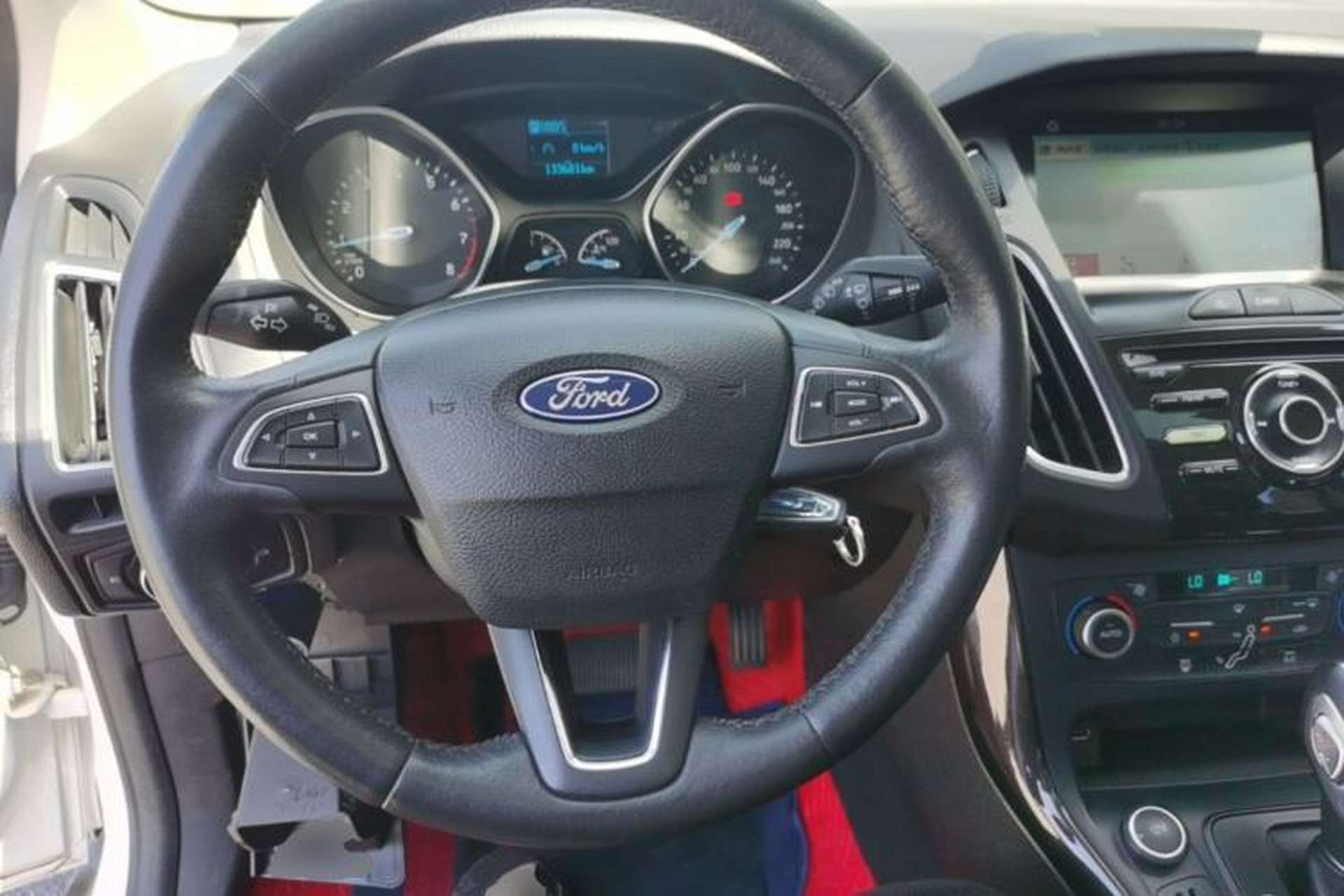 Used Ford Focus 2017 Hatchback 1.6L Automatic Fashion Edition Smart Drive Version Center Console