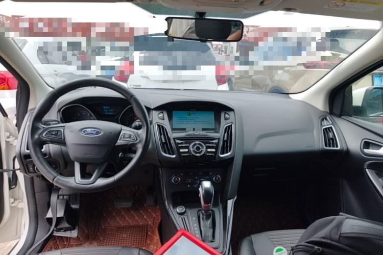 Used Ford Focus 2017 Sedan 1.6L Automatic Fashion Edition Smart Drive Version Center Console