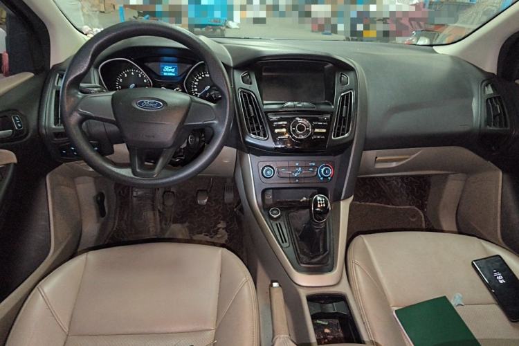 Used Ford Focus 2017 Sedan 1.6L Manual Comfort Plus SmartDrive Edition Center Console