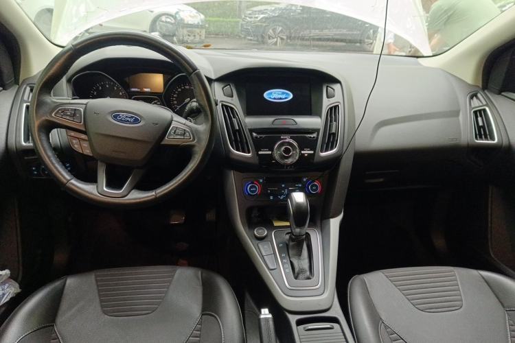Used Ford Focus 2017 Hatchback EcoBoost 180 Automatic Sport Model Center Console