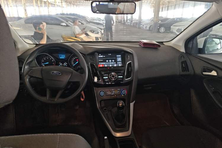 Used Ford Focus 2017 Hatchback 1.6L Manual Comfort Plus SmartDrive Edition Center Console