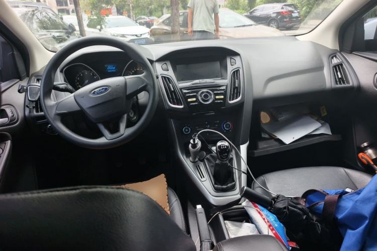 Used Ford Focus 2017 Hatchback 1.6L Manual Comfort Plus SmartDrive Edition Center Console