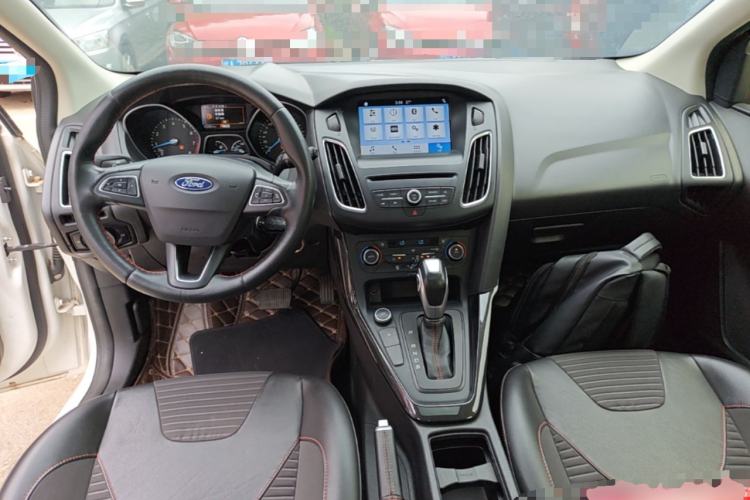 Used Ford Focus 2017 1.5T CTCC White and Black Limited Edition Center Console