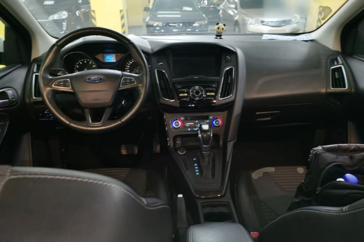 Used Ford Focus 2017 Sedan 1.6L Automatic Fashion Edition Smart Drive Version Center Console