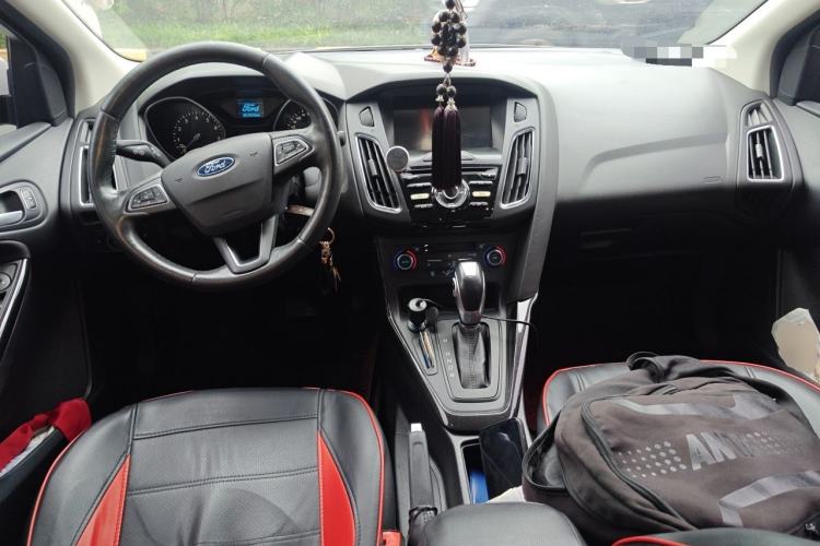 Used Ford Focus 2017 Sedan 1.6L Automatic Fashion Edition Smart Drive Version Center Console