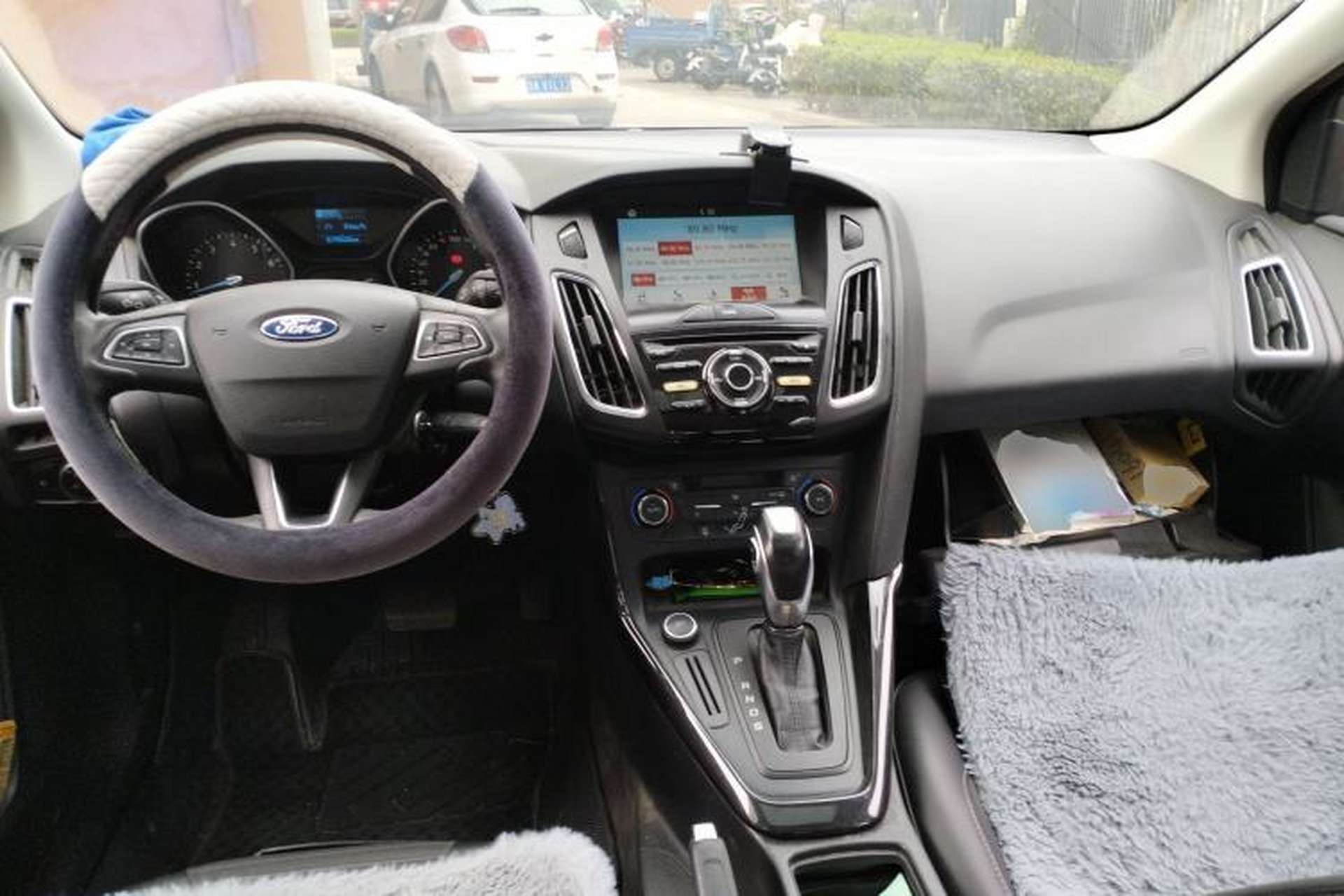 Used Ford Focus 2017 Sedan 1.6L Automatic Fashion Edition Smart Drive Version Center Console