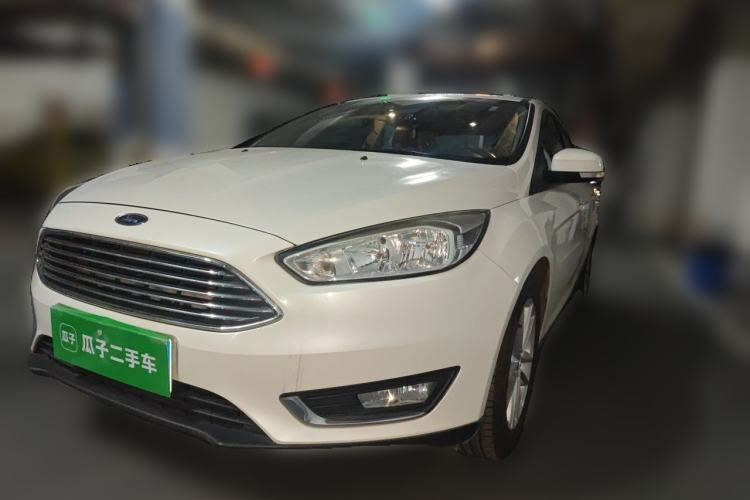Used Ford Focus 2017 Sedan 1.6L Manual Fashion Edition Smart Drive Version Guazi used car, China used car export, Used car for sale, Used  cars, Cheapest cars for sale