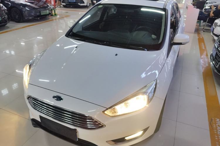 Used Ford Focus 2017 Sedan 1.6L Automatic Fashion Edition Smart Drive Version Guazi used car, China used car export, Used car for sale, Used  cars, Cheapest cars for sale